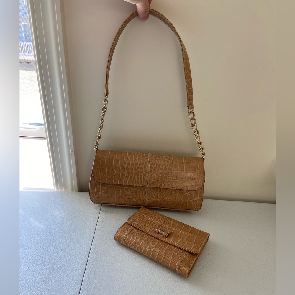 NWOT Liz Claiborne tan glossy faux alligator crocodile embellished bag purse set